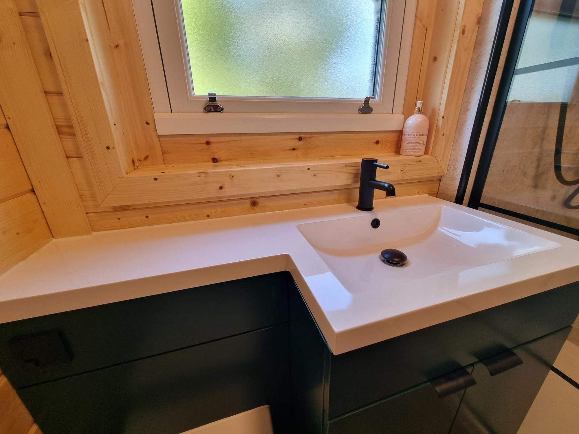 Гостевой дом Glyndwr Vineyard 3*